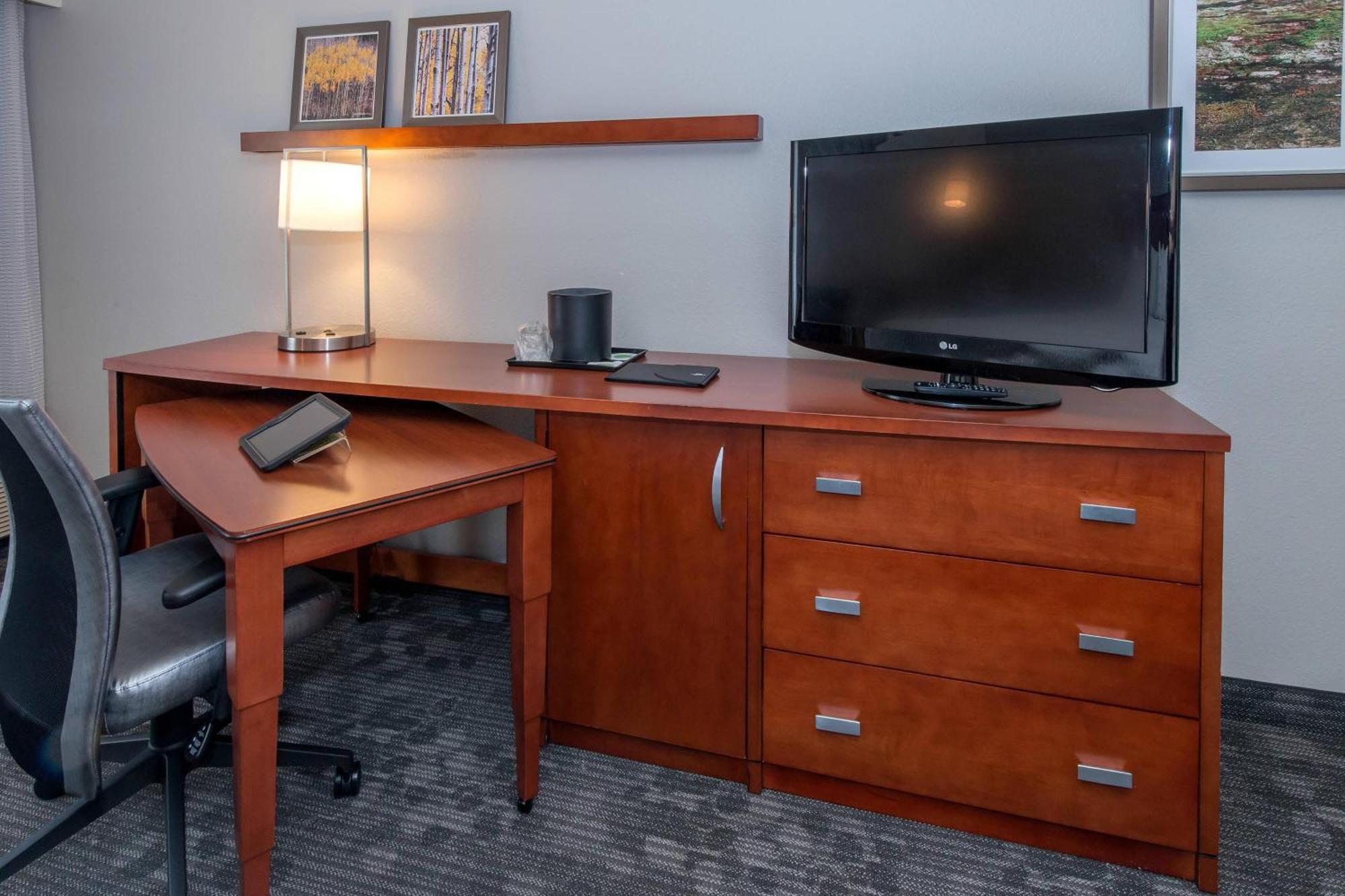 Courtyard By Marriott Albany Hotell Eksteriør bilde